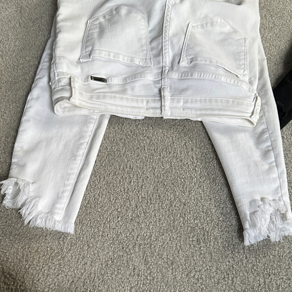 Kancan White Frayed Hem Women Jeans - Picture 7 of 8